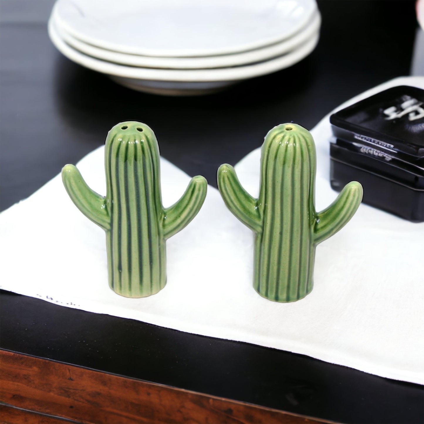 SOULCRAFTZ Salt and Pepper | Seasoning & Spice Shakers | Cactus Set Holder Dispensers Pepper Condiment 2 Pcs | (Green)